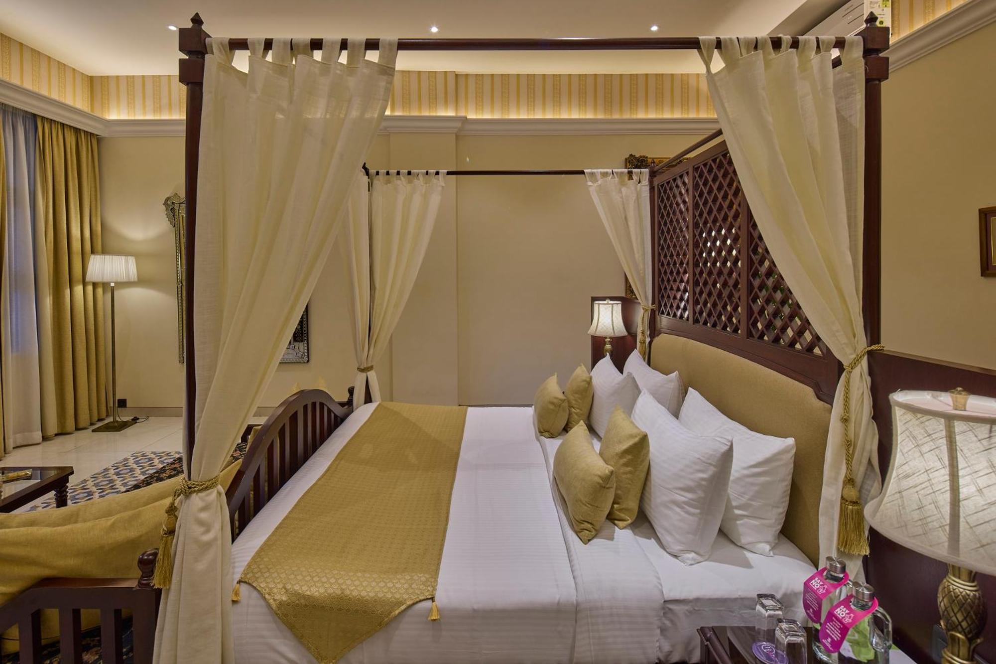 Royal Orchid Metropole Májszúr Kültér fotó