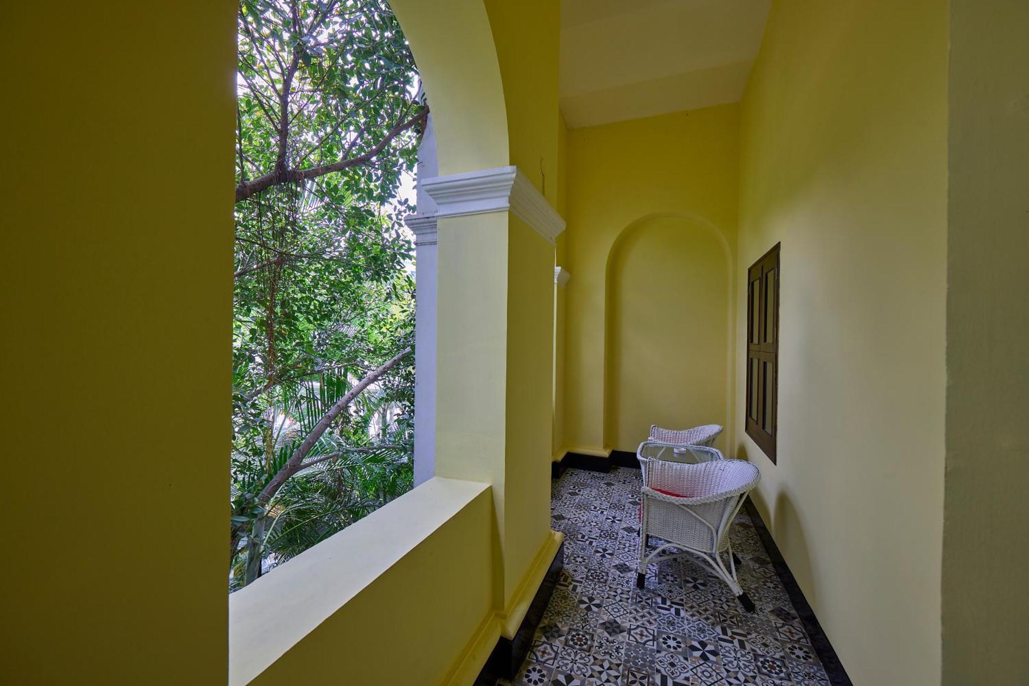Royal Orchid Metropole Májszúr Kültér fotó