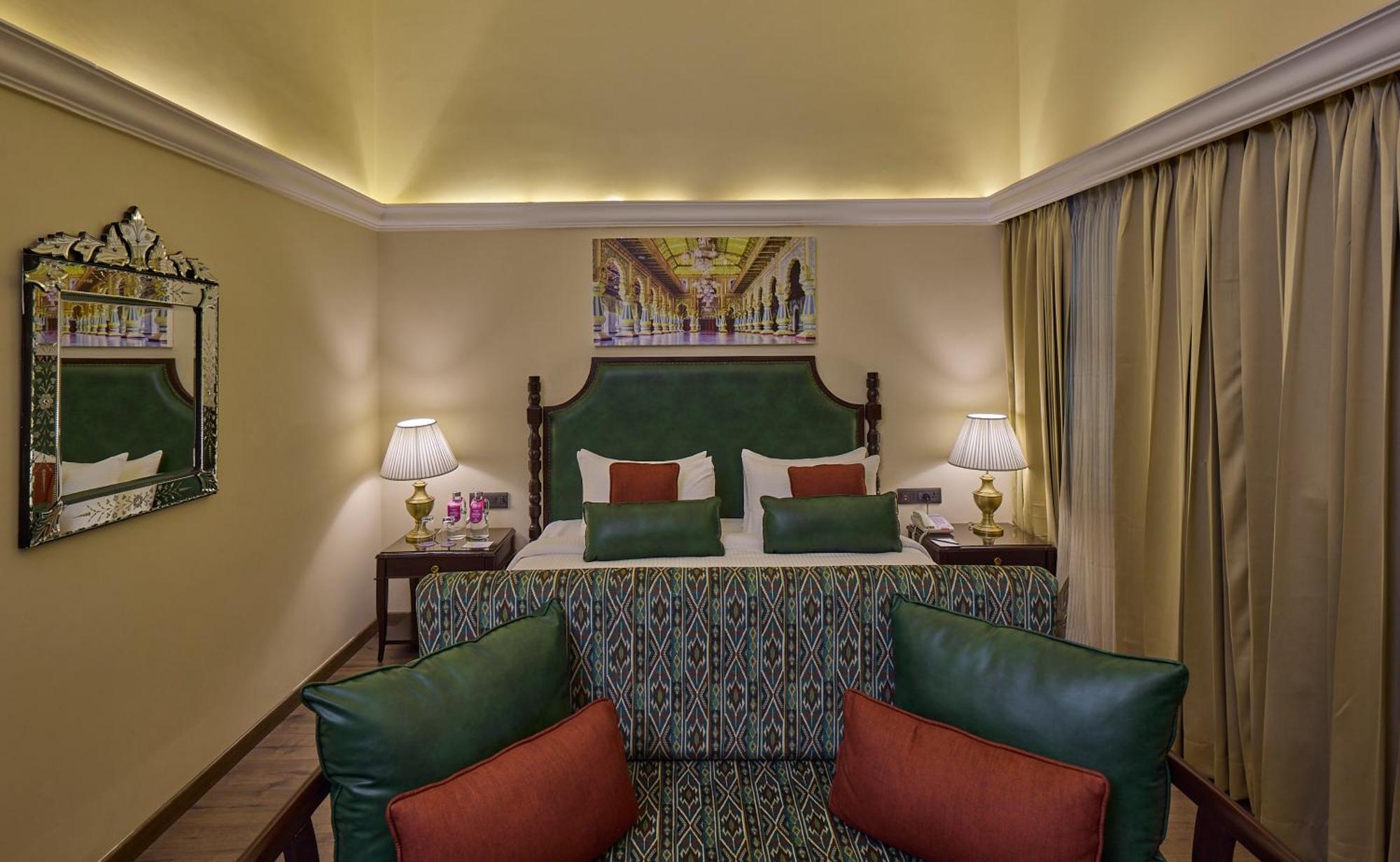 Royal Orchid Metropole Májszúr Kültér fotó