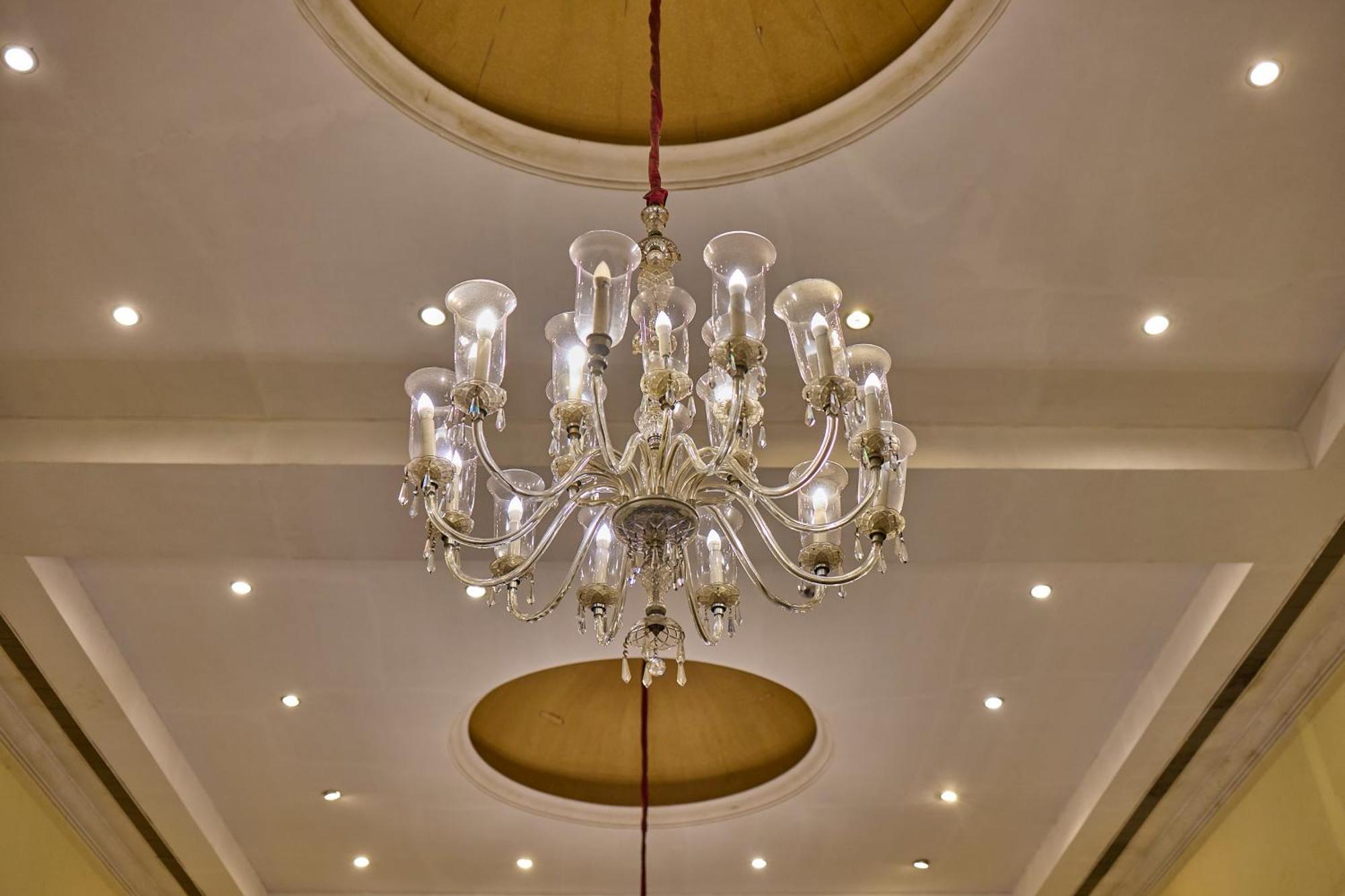 Royal Orchid Metropole Májszúr Kültér fotó