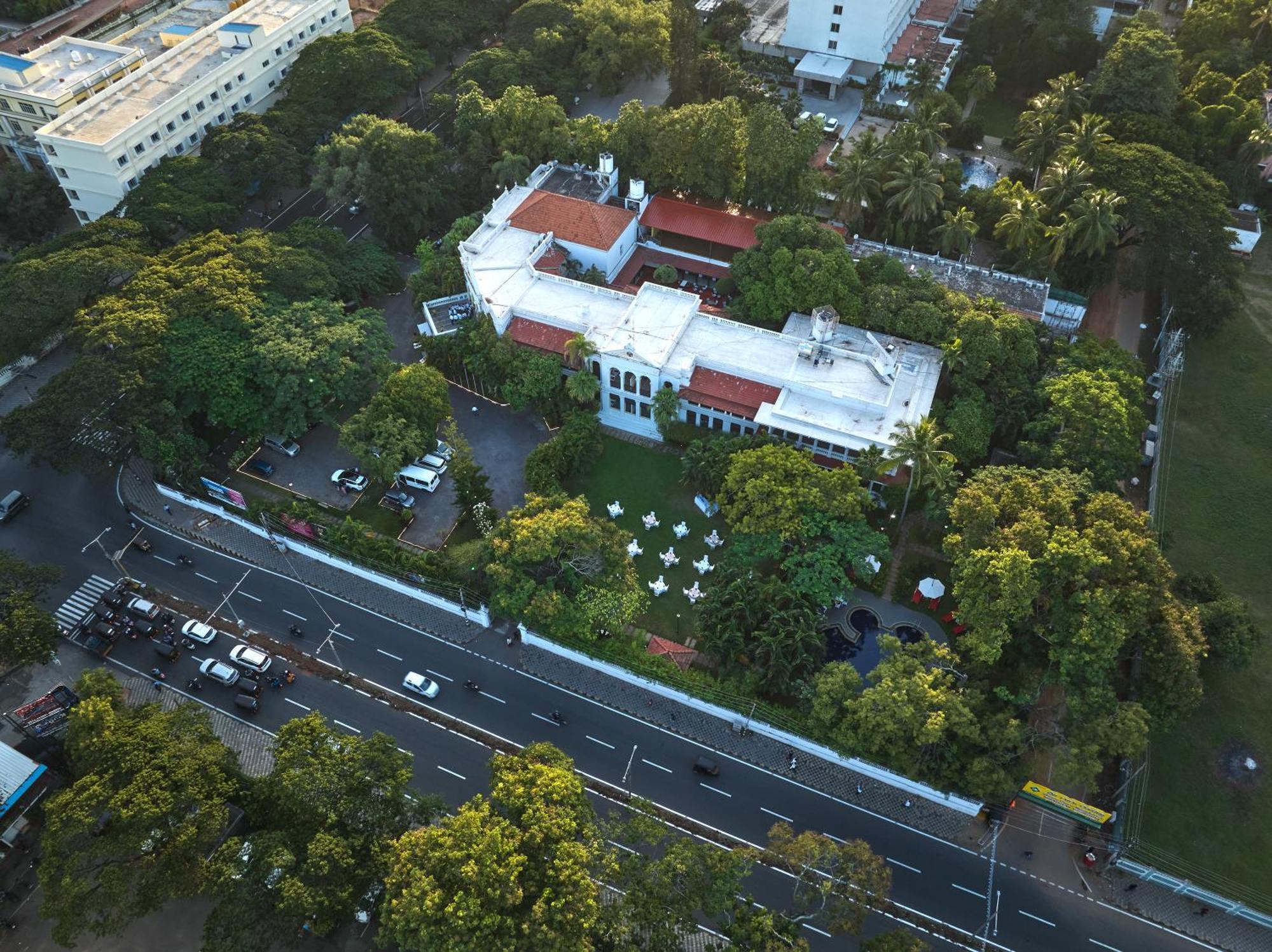 Royal Orchid Metropole Májszúr Kültér fotó